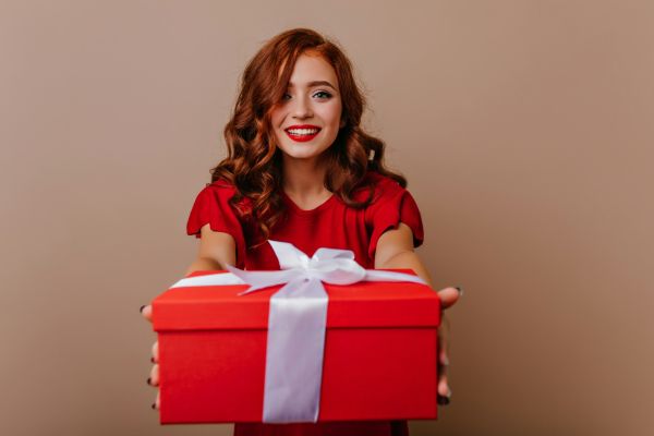 Idées de coffret cadeau pour femme : créez une expérience mémorable